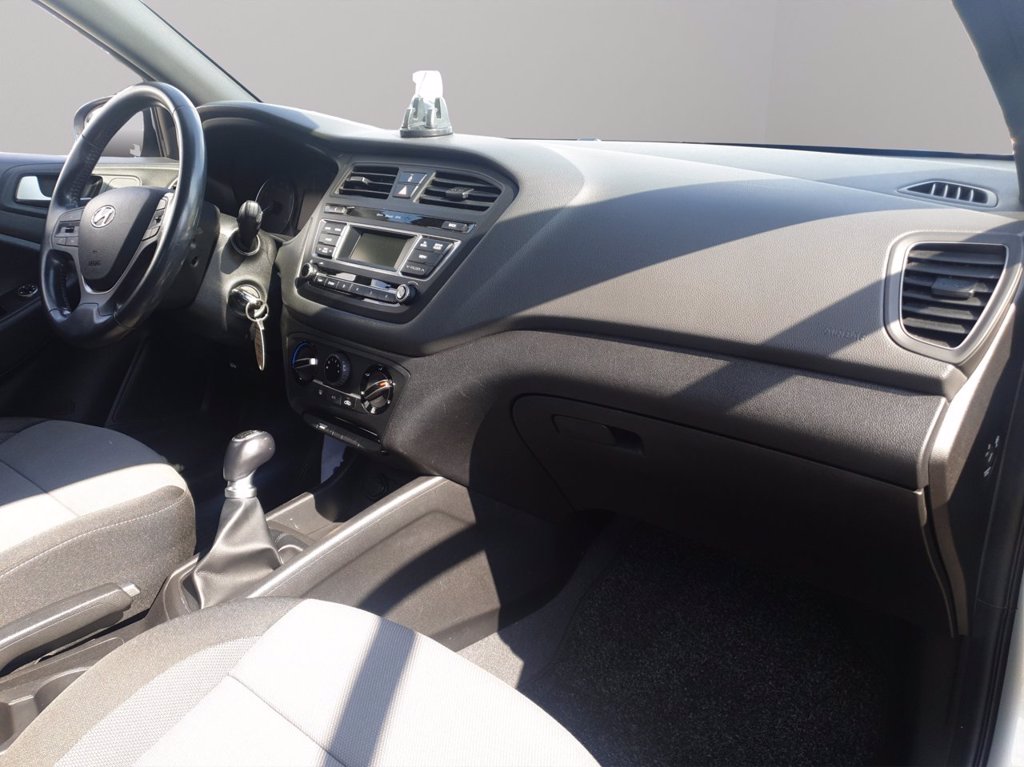 HYUNDAI I20 5p 1.2 blackline 75cv