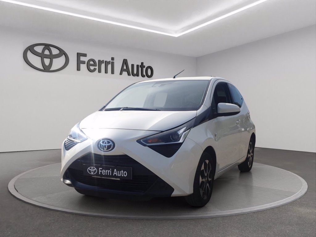 TOYOTA Aygo 5p 1.0 x-play 72cv