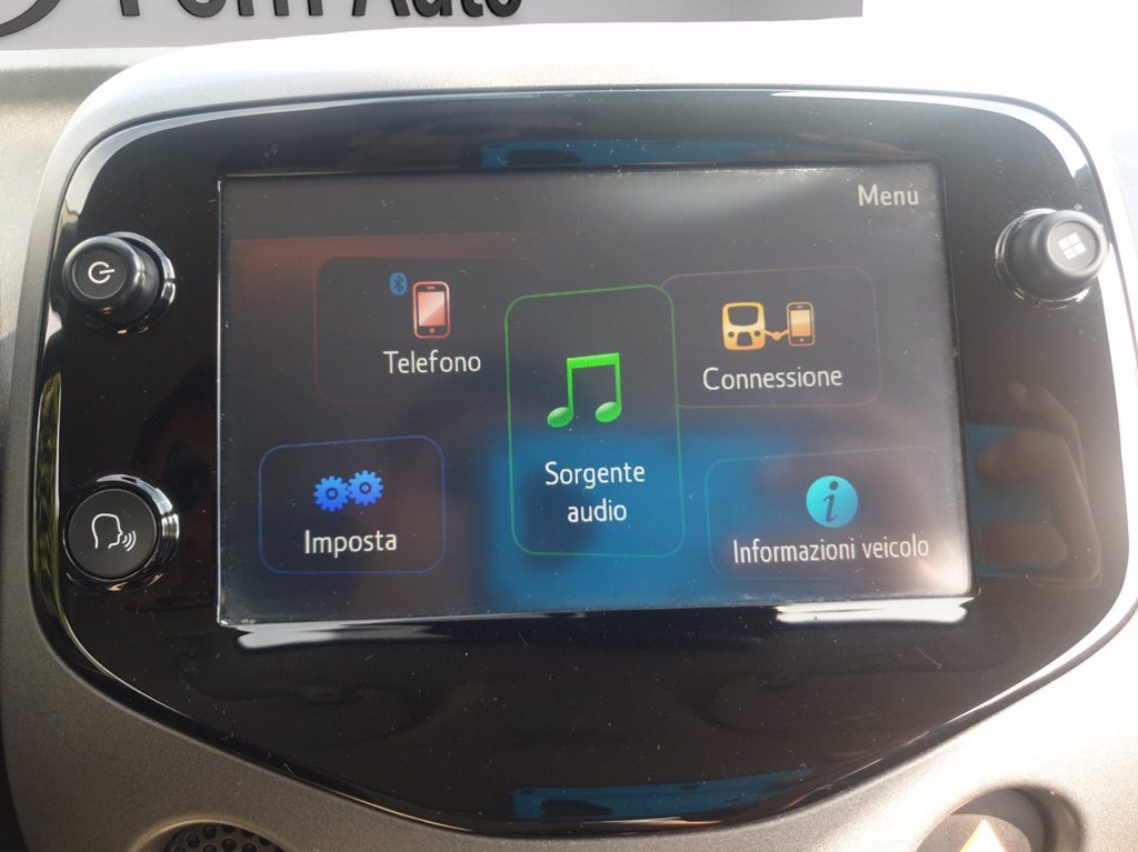 TOYOTA Aygo 5p 1.0 x-play 72cv
