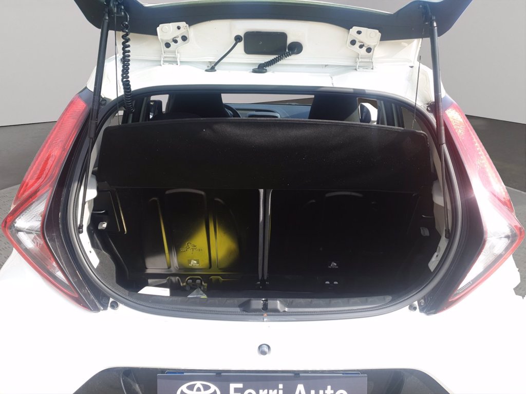TOYOTA Aygo 5p 1.0 x-play 72cv