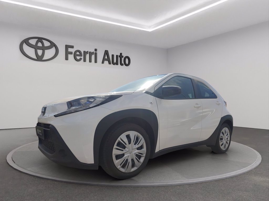 TOYOTA Aygo x 1.0 active 72cv