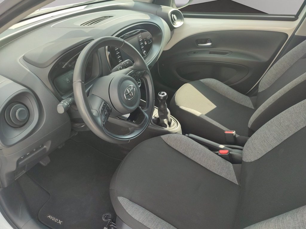 TOYOTA Aygo x 1.0 active 72cv