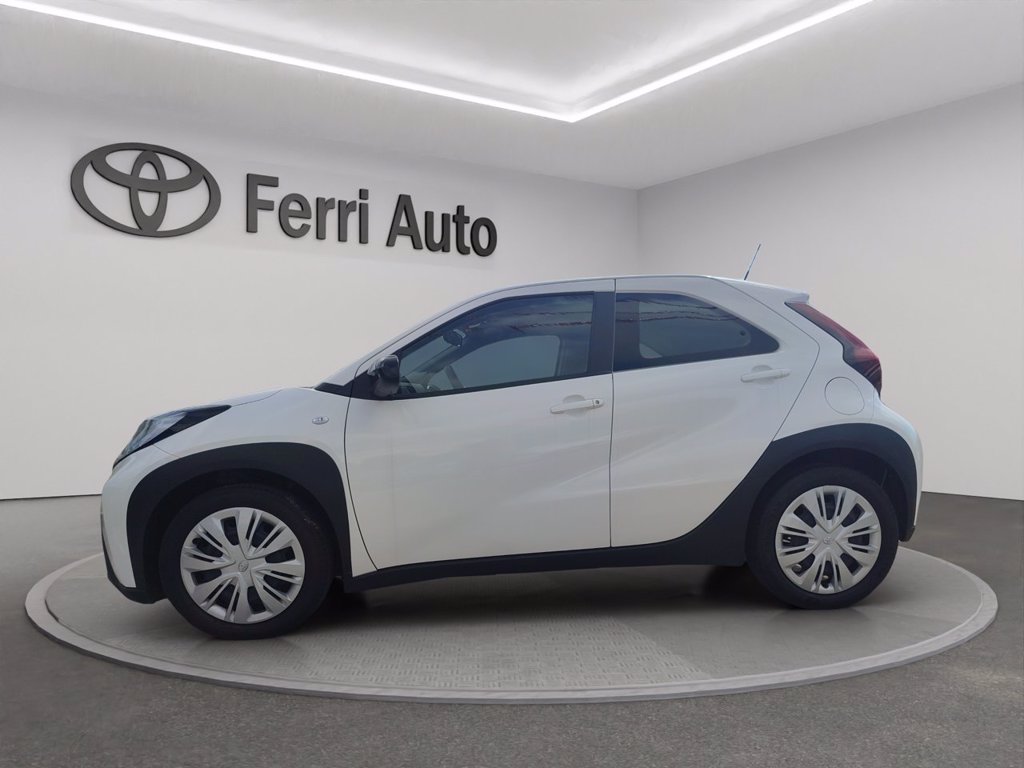 TOYOTA Aygo x 1.0 active 72cv