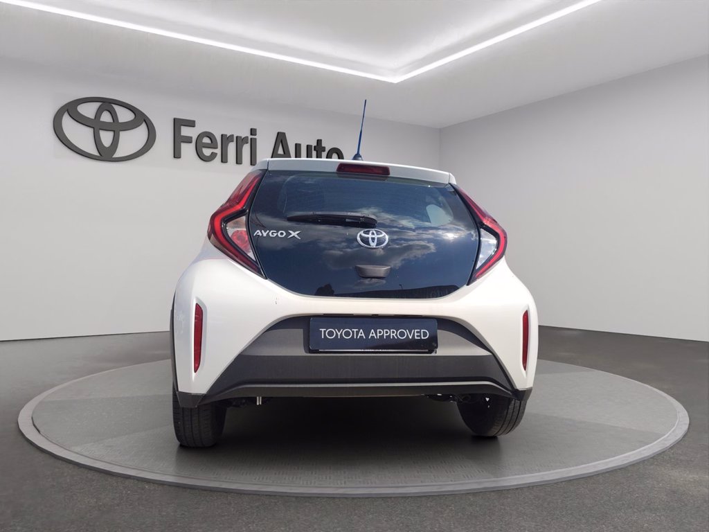 TOYOTA Aygo x 1.0 active 72cv