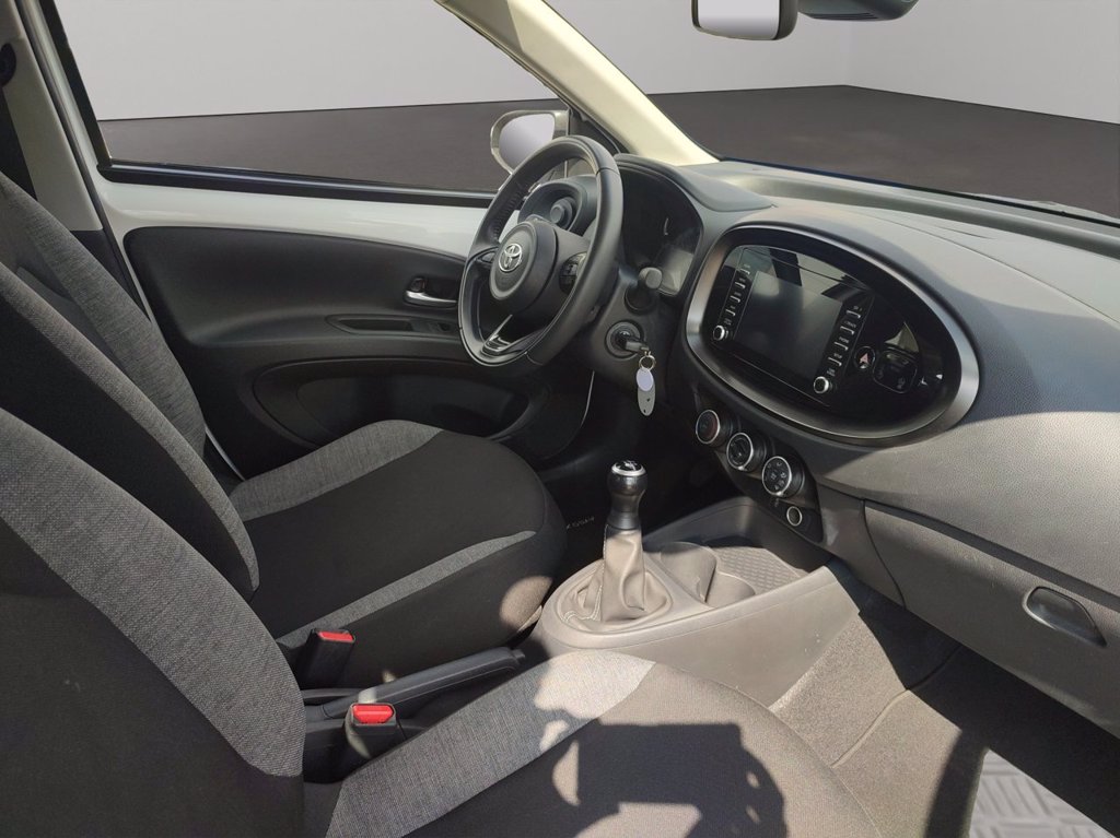 TOYOTA Aygo x 1.0 active 72cv
