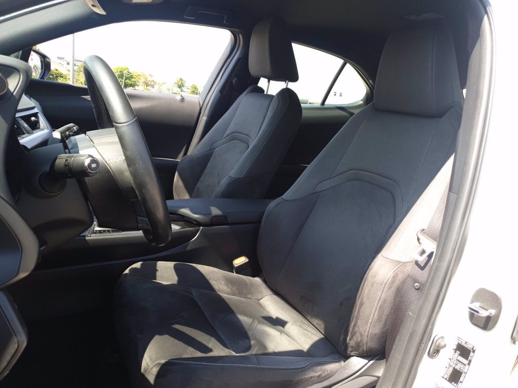 LEXUS Ux 250h 2.0 business 2wd cvt