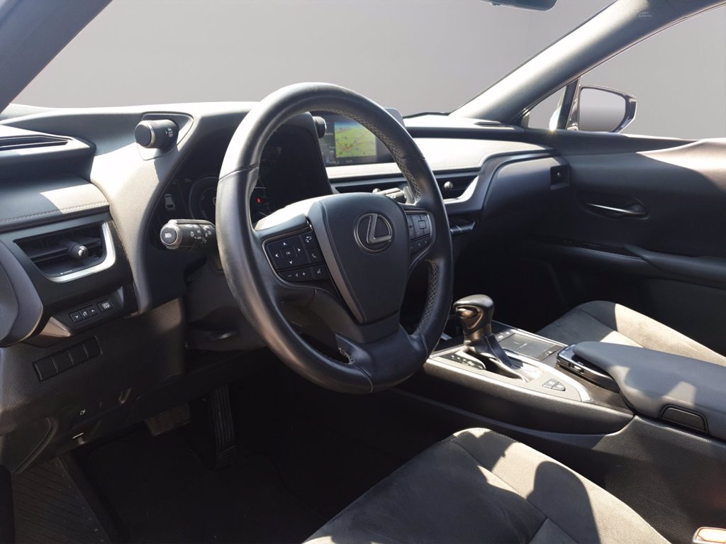 LEXUS Ux 250h 2.0 business 2wd cvt