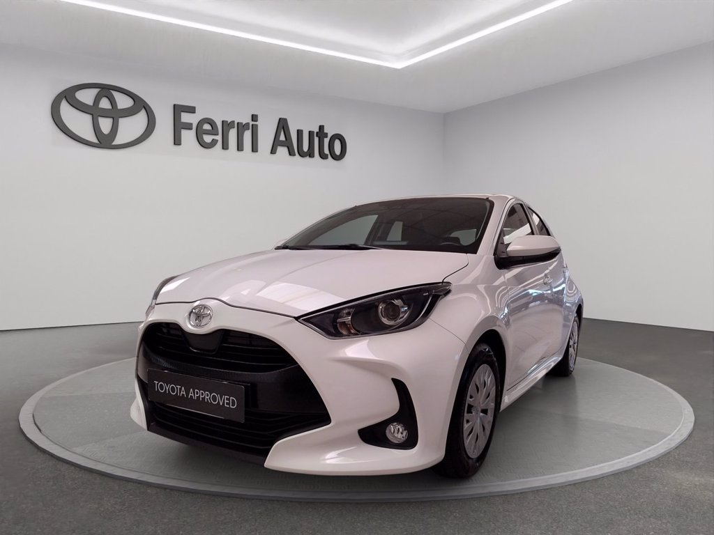 TOYOTA Yaris 1.0 active