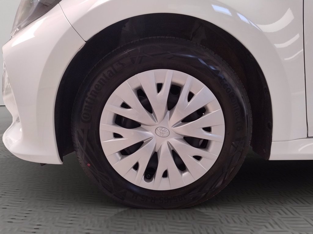 TOYOTA Yaris 1.0 active