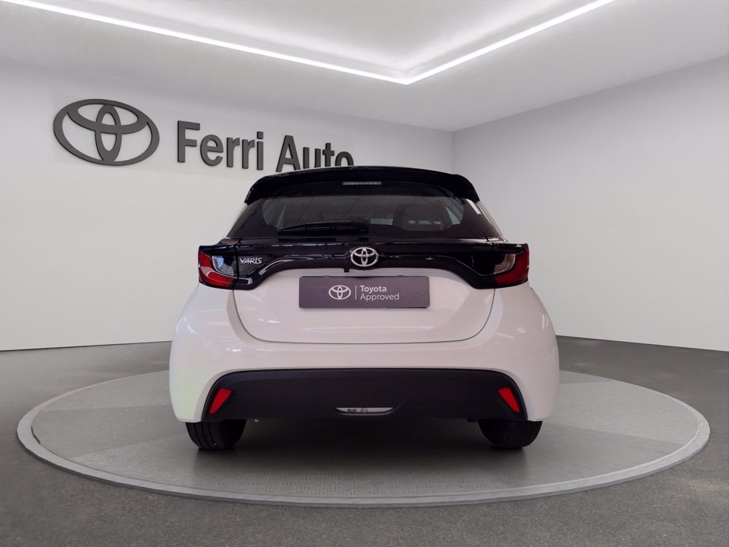 TOYOTA Yaris 1.0 active