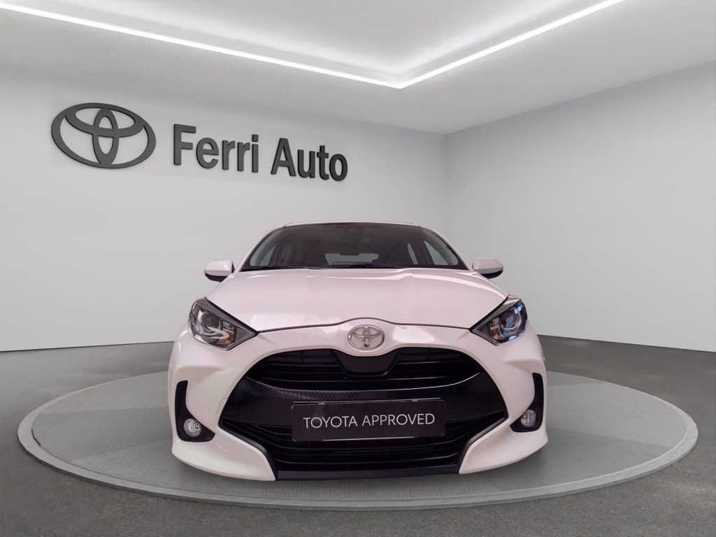 TOYOTA Yaris 1.0 active