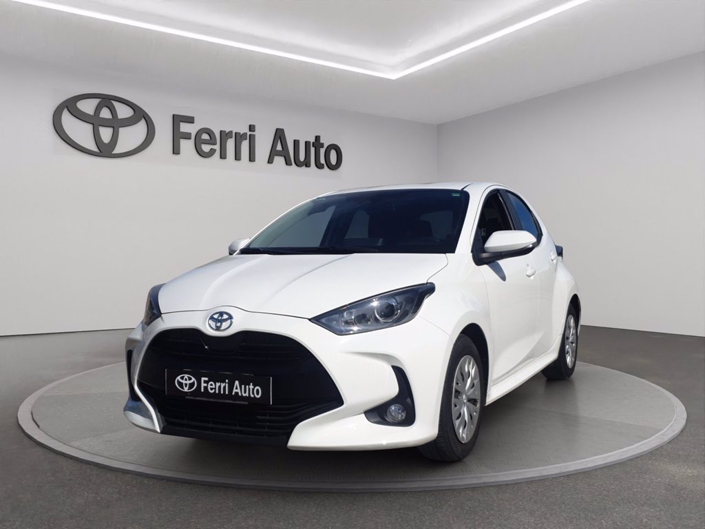 TOYOTA Yaris 1.0 active