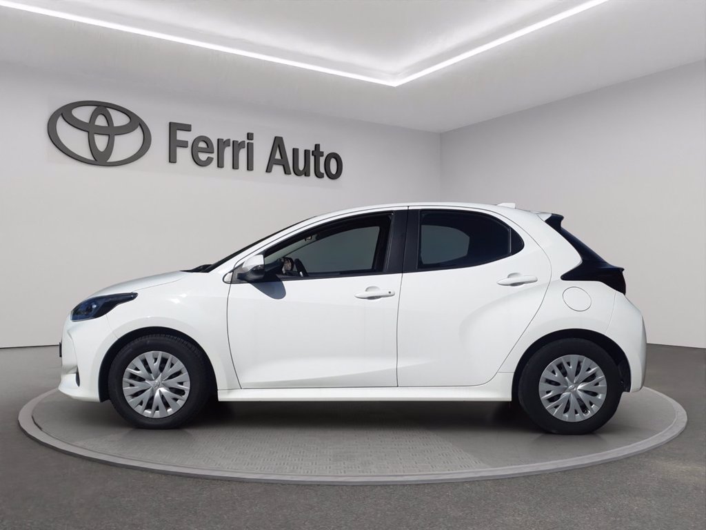 TOYOTA Yaris 1.0 active