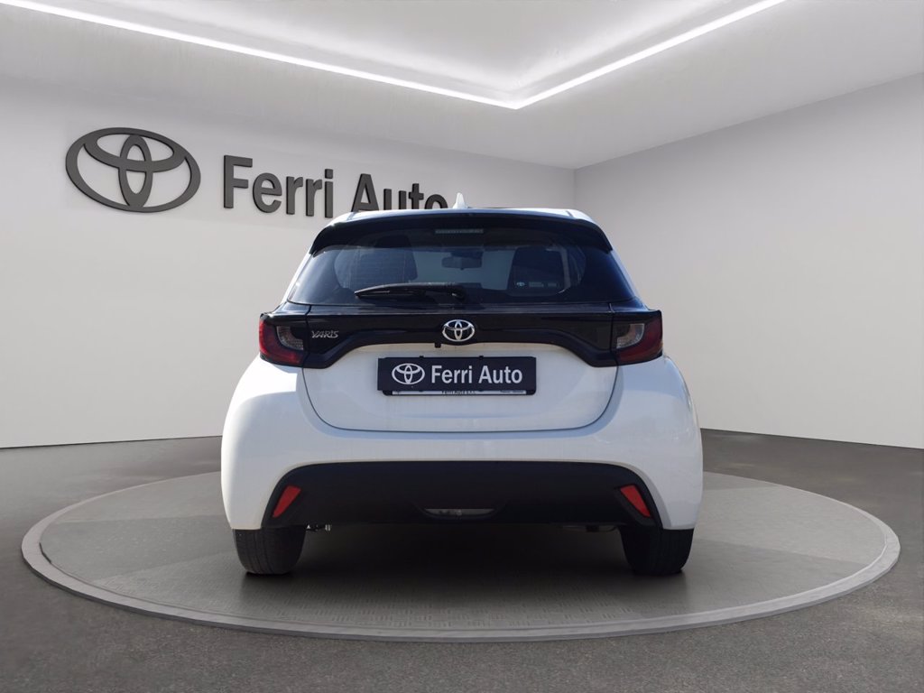TOYOTA Yaris 1.0 active