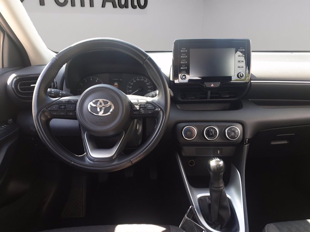 TOYOTA Yaris 1.0 active