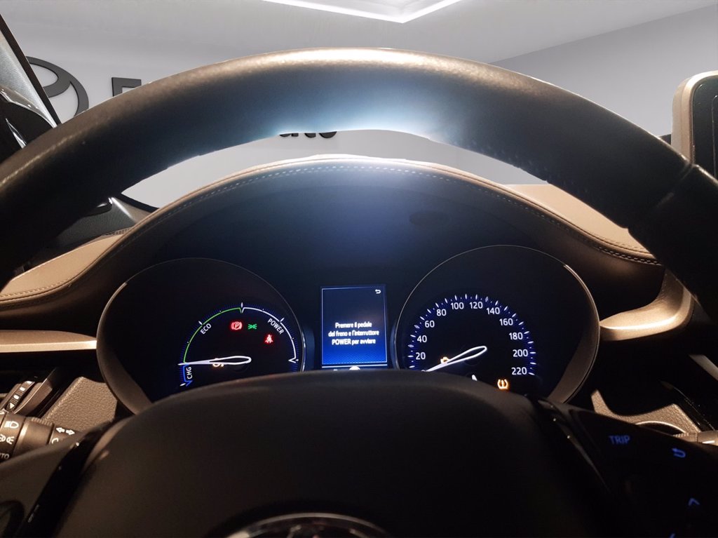 TOYOTA C-hr 1.8h lounge e-cvt