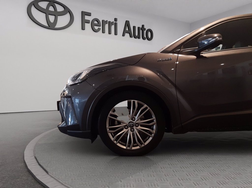 TOYOTA C-hr 1.8h lounge e-cvt
