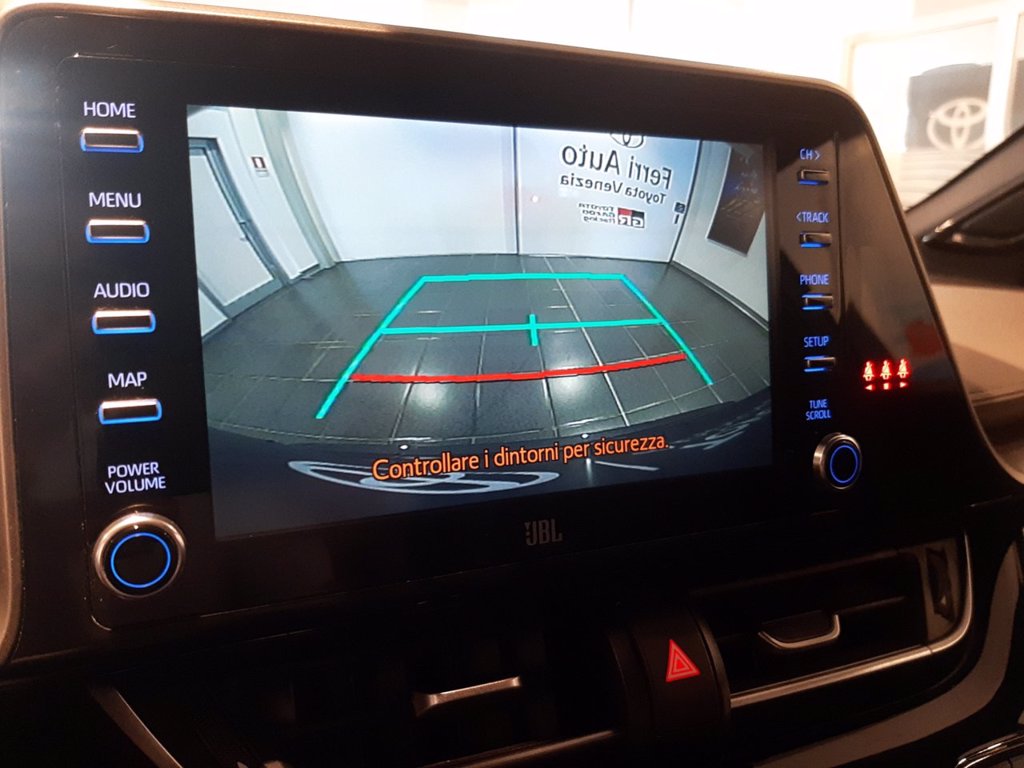 TOYOTA C-hr 1.8h lounge e-cvt