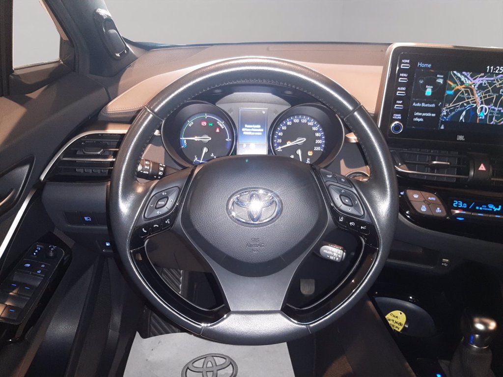 TOYOTA C-hr 1.8h lounge e-cvt