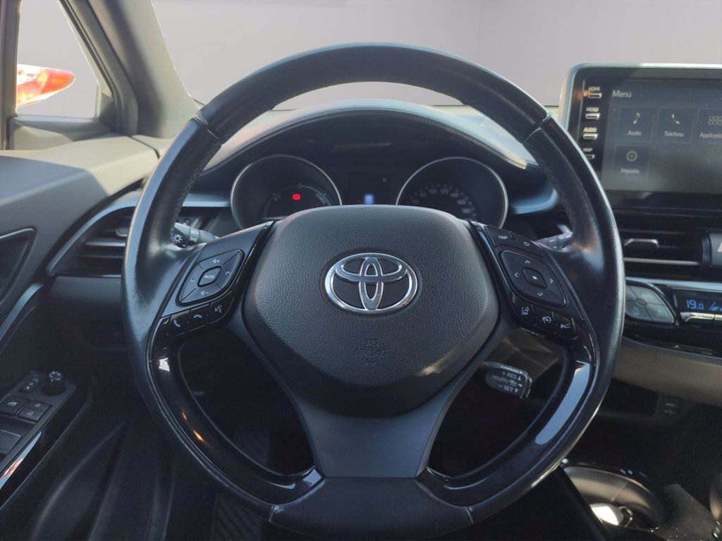 TOYOTA C-hr 2.0h trend e-cvt