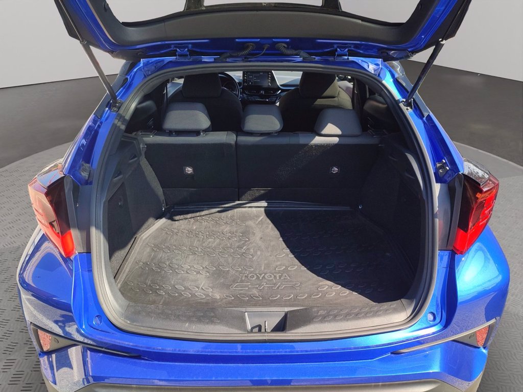 TOYOTA C-hr 2.0h trend e-cvt