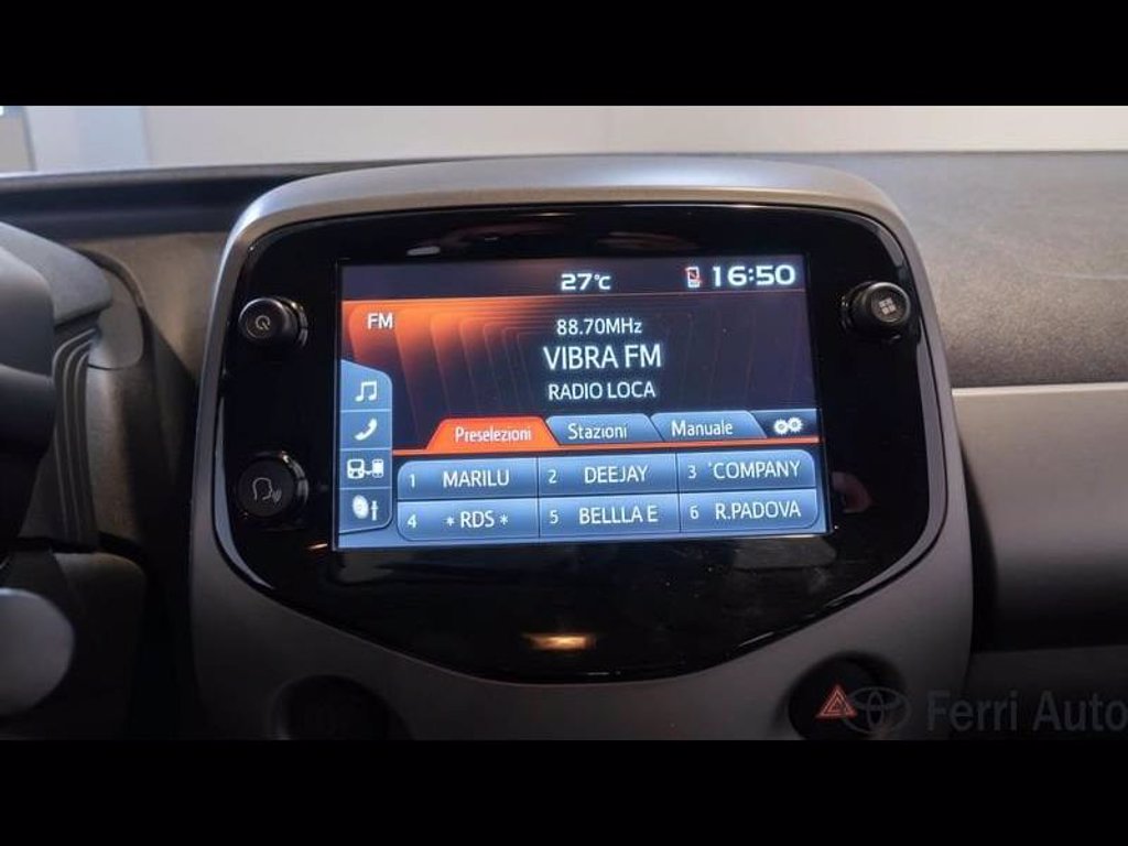 TOYOTA Aygo 5p 1.0 x-play 72cv