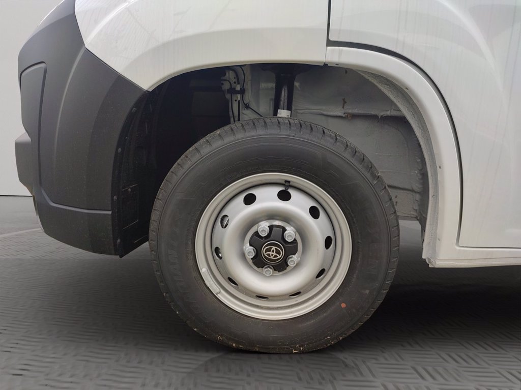 TOYOTA Proace max 35 2.2d 140cv l2h2