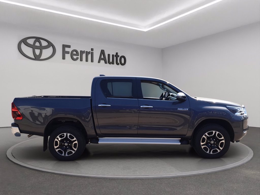 TOYOTA Hilux 2.4 d-4d double cab executive 4wd auto