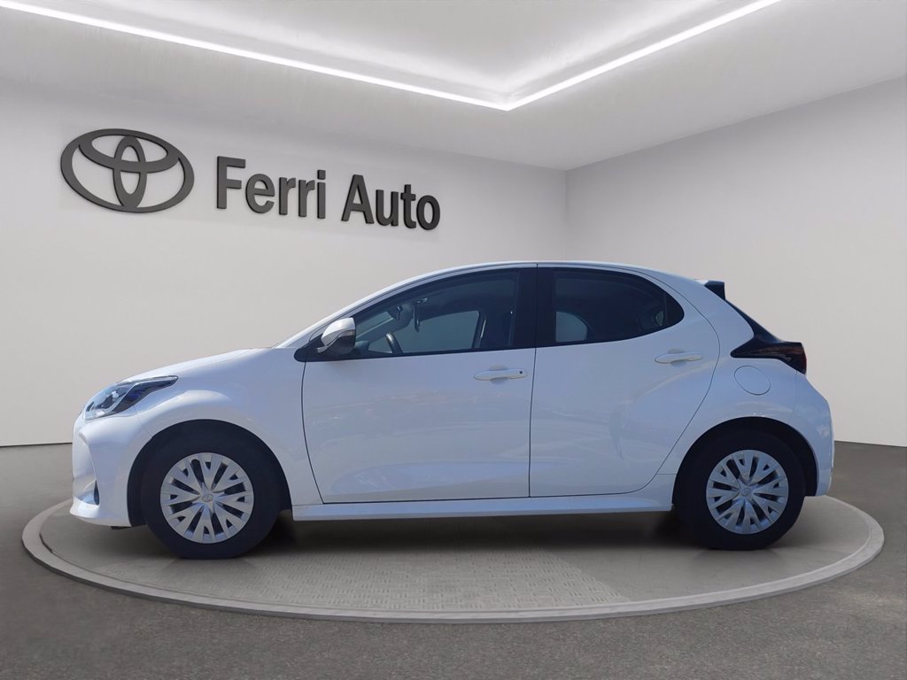 TOYOTA Yaris 1.0 active