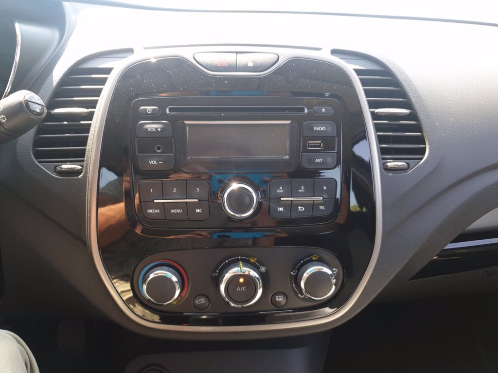 RENAULT Captur 0.9 tce zen (live) 90cv e6