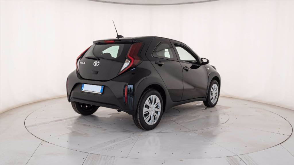 TOYOTA Aygo x 1.0 active 72cv
