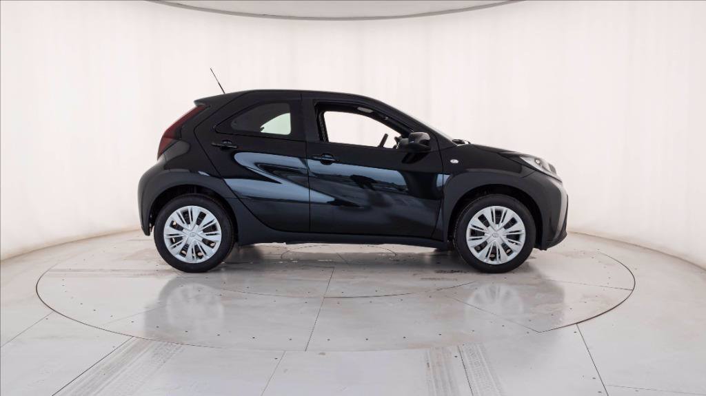 TOYOTA Aygo x 1.0 active 72cv