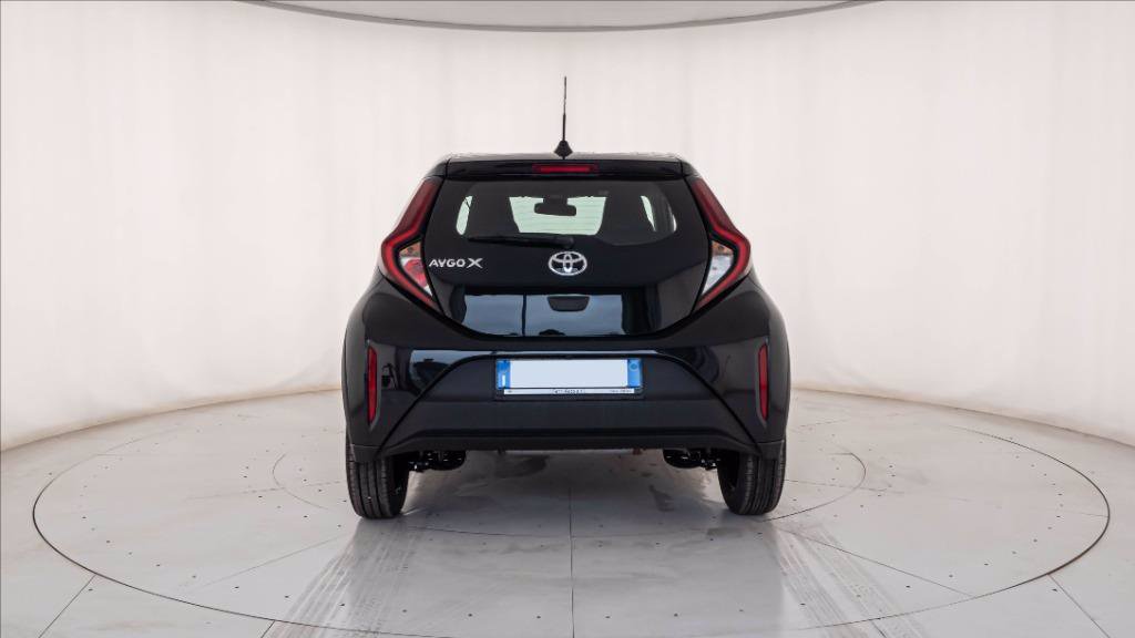 TOYOTA Aygo x 1.0 active 72cv
