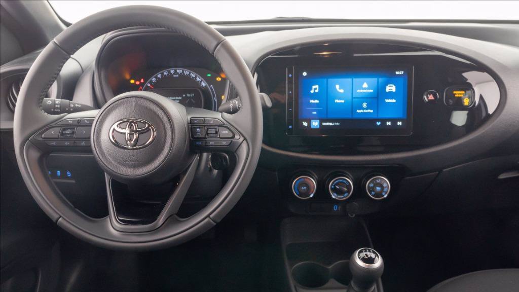 TOYOTA Aygo x 1.0 active 72cv