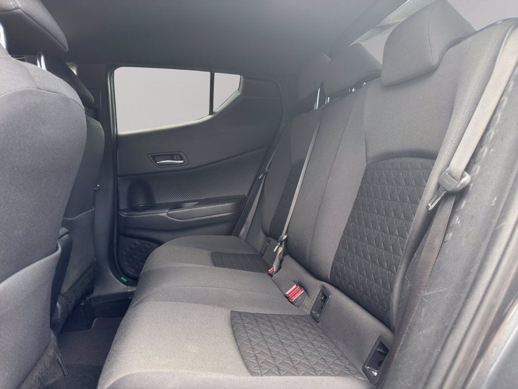 TOYOTA C-hr 1.8h trend e-cvt