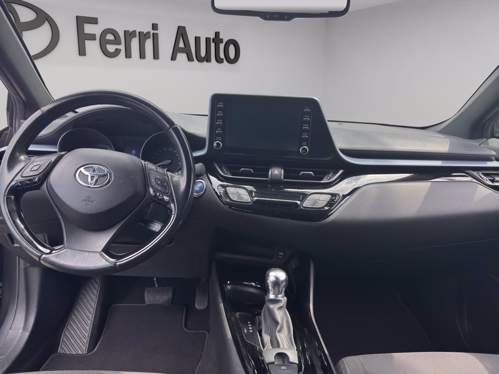 TOYOTA C-hr 1.8h trend e-cvt