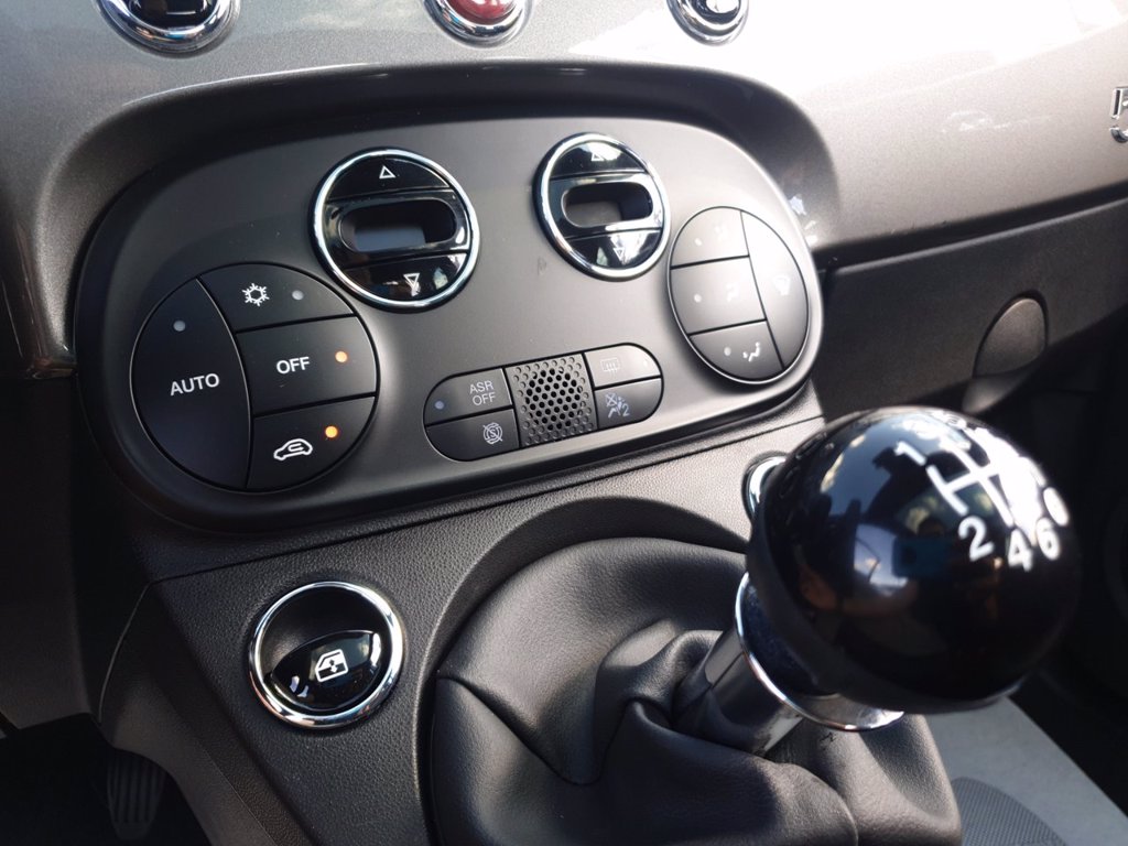 FIAT 500 1.0 hybrid dolcevita 70cv