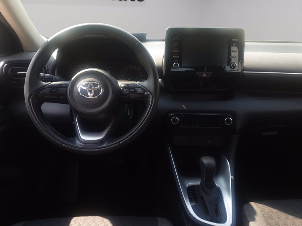 TOYOTA Yaris 1.5h Active