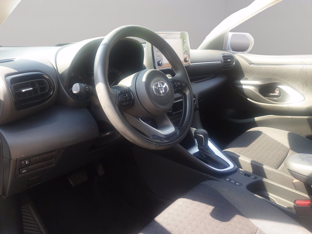 TOYOTA Yaris 1.5h Active