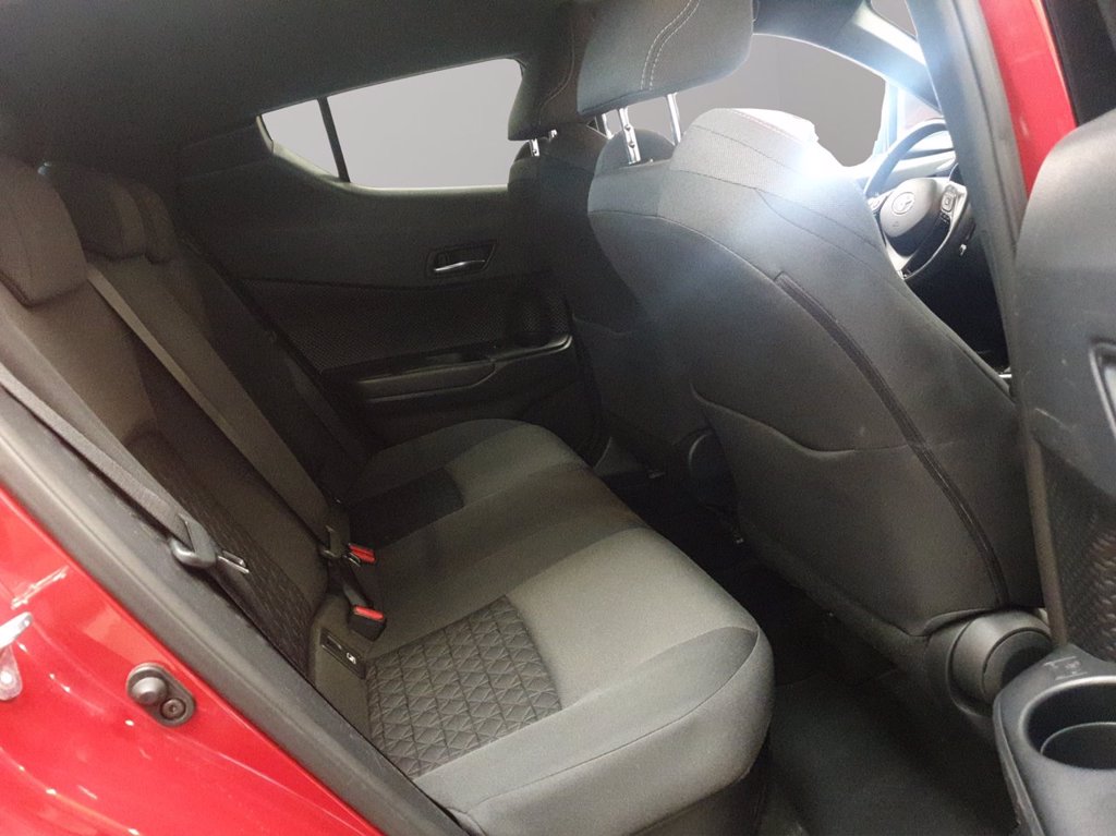 TOYOTA C-hr 2.0h trend e-cvt