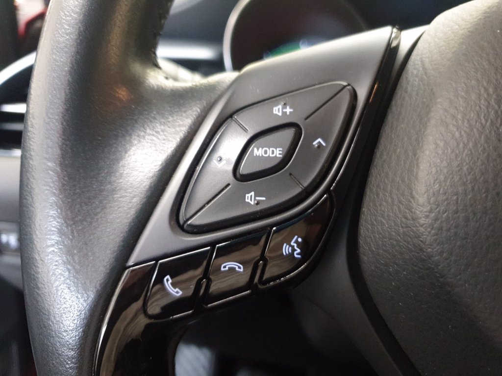 TOYOTA C-hr 2.0h trend e-cvt