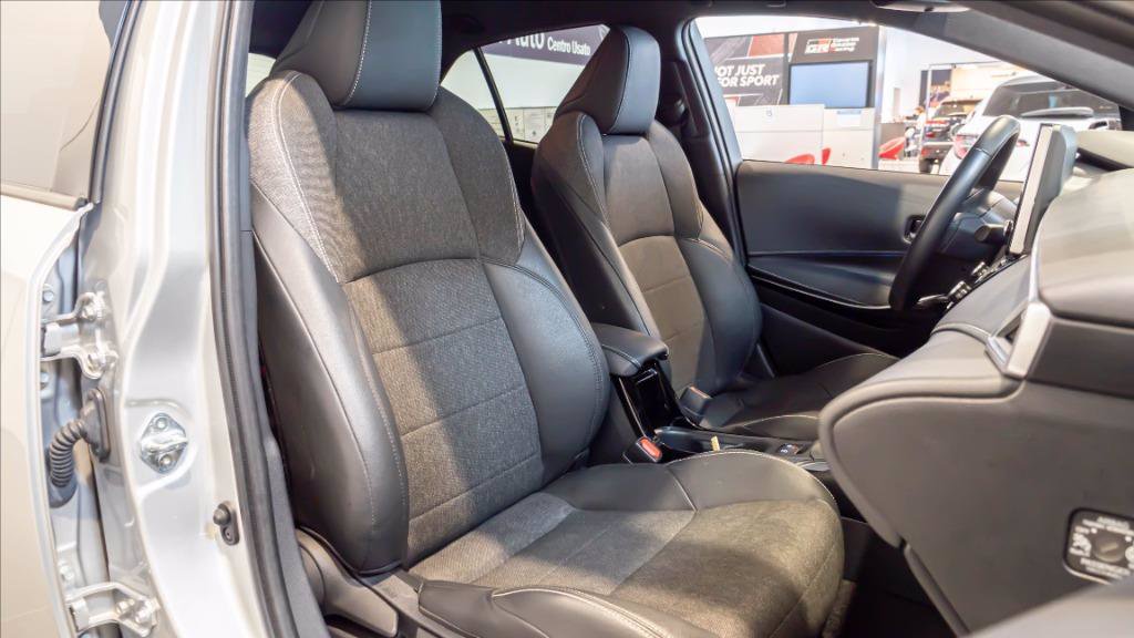 TOYOTA Corolla 2.0h Style cvt