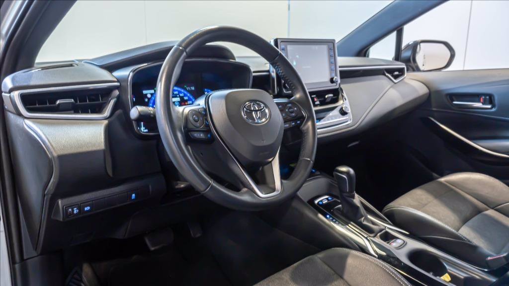 TOYOTA Corolla 2.0h Style cvt