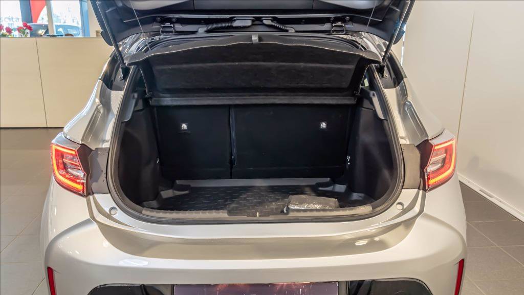 TOYOTA Corolla 2.0h Style cvt