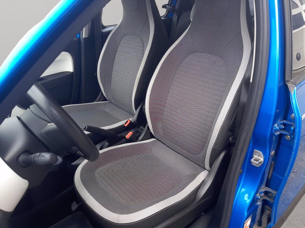 RENAULT Twingo 1.0 sce lovely 69cv edc