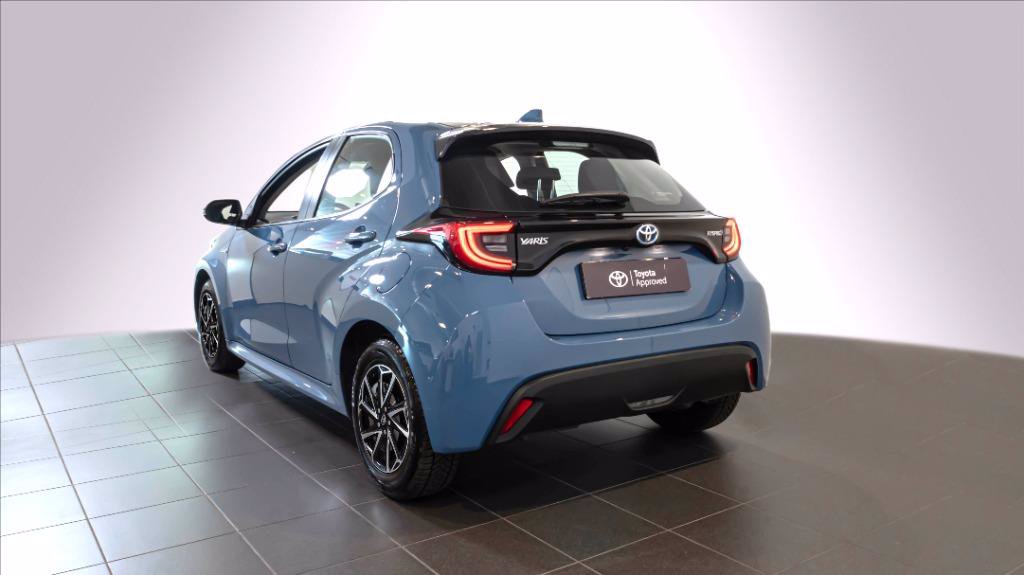 TOYOTA Yaris 1.5h trend