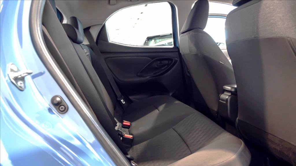 TOYOTA Yaris 1.5h trend