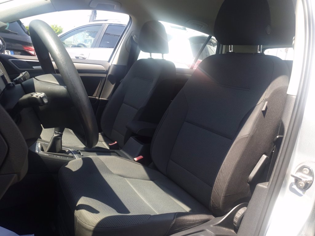 VOLKSWAGEN Golf 5p 1.6 tdi comfortline 110cv