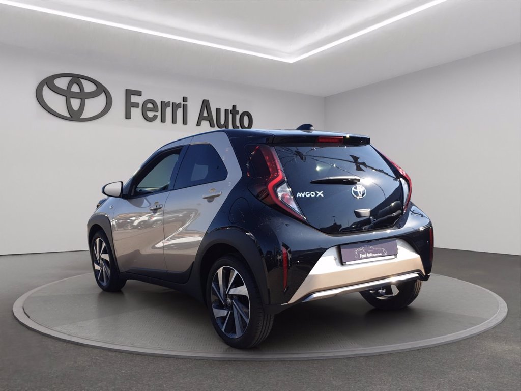 TOYOTA Aygo x 1.0 lounge 72cv s-cvt