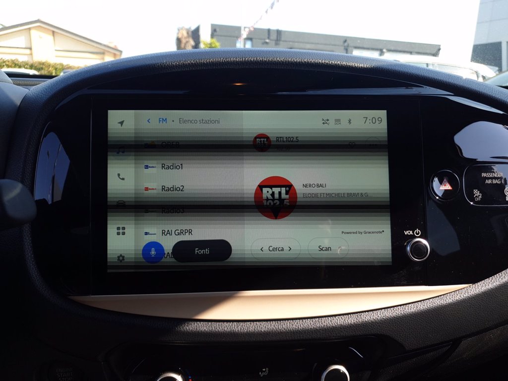 TOYOTA Aygo x 1.0 lounge 72cv s-cvt